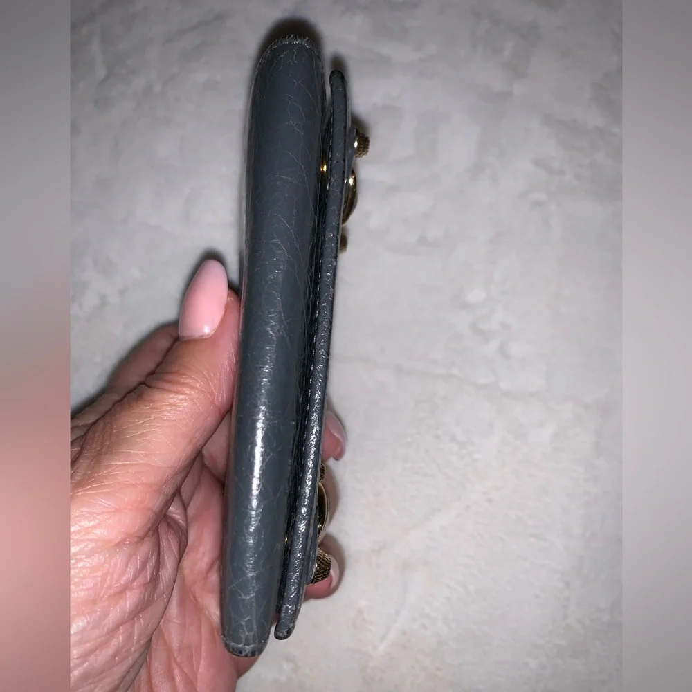 Balenciaga distressed leather key holder, amazing hardware! 100% AUTHENTIC - Picture 5 of 13